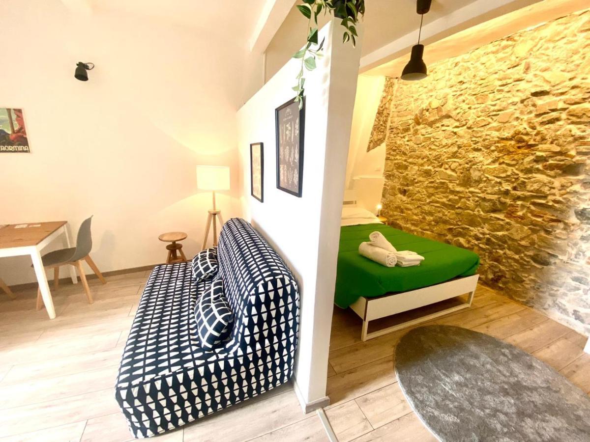 Casa Vacanze Controvento تاورمينا المظهر الخارجي الصورة
